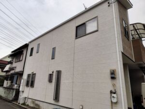 八尾市曙川東 外壁側面 施工前