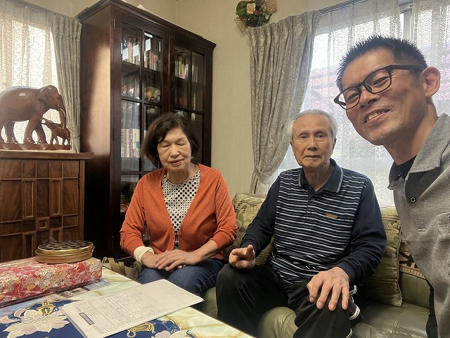 大東市 K様と松本のツーショット写真