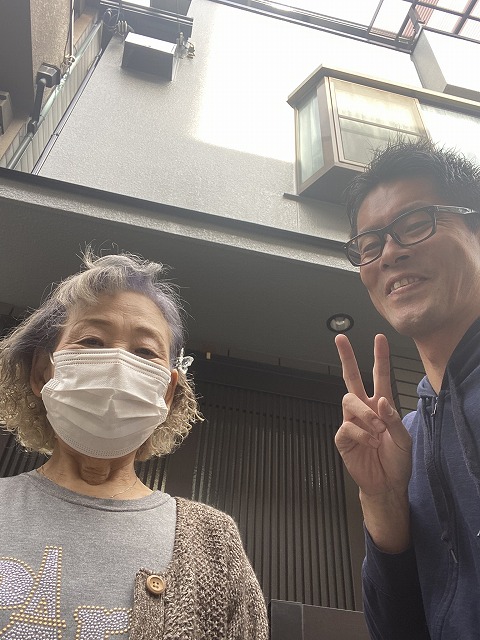 東大阪市吉田本町 N様と松本のツーショット写真