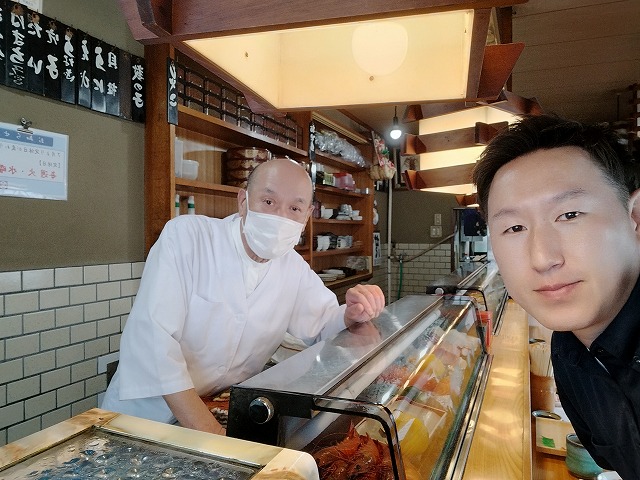 大阪市平野区 F様と松本のツーショット写真