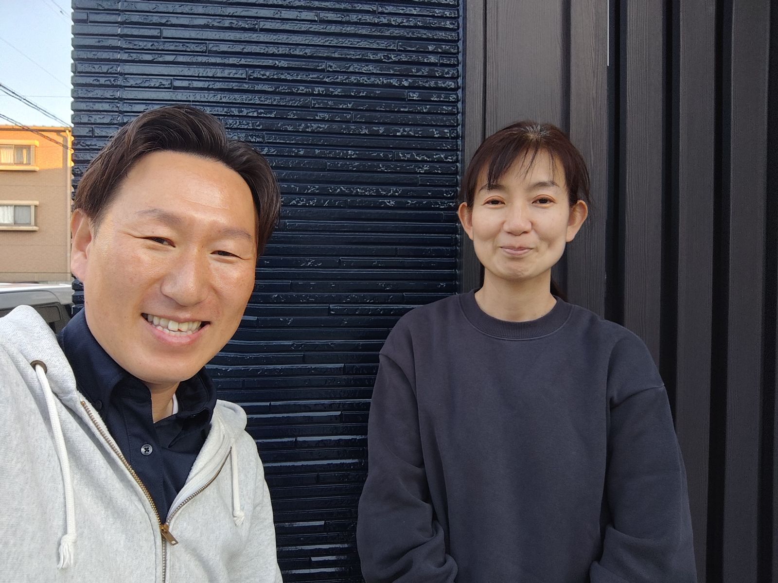 八尾市太子堂 A様と松本のツーショット写真