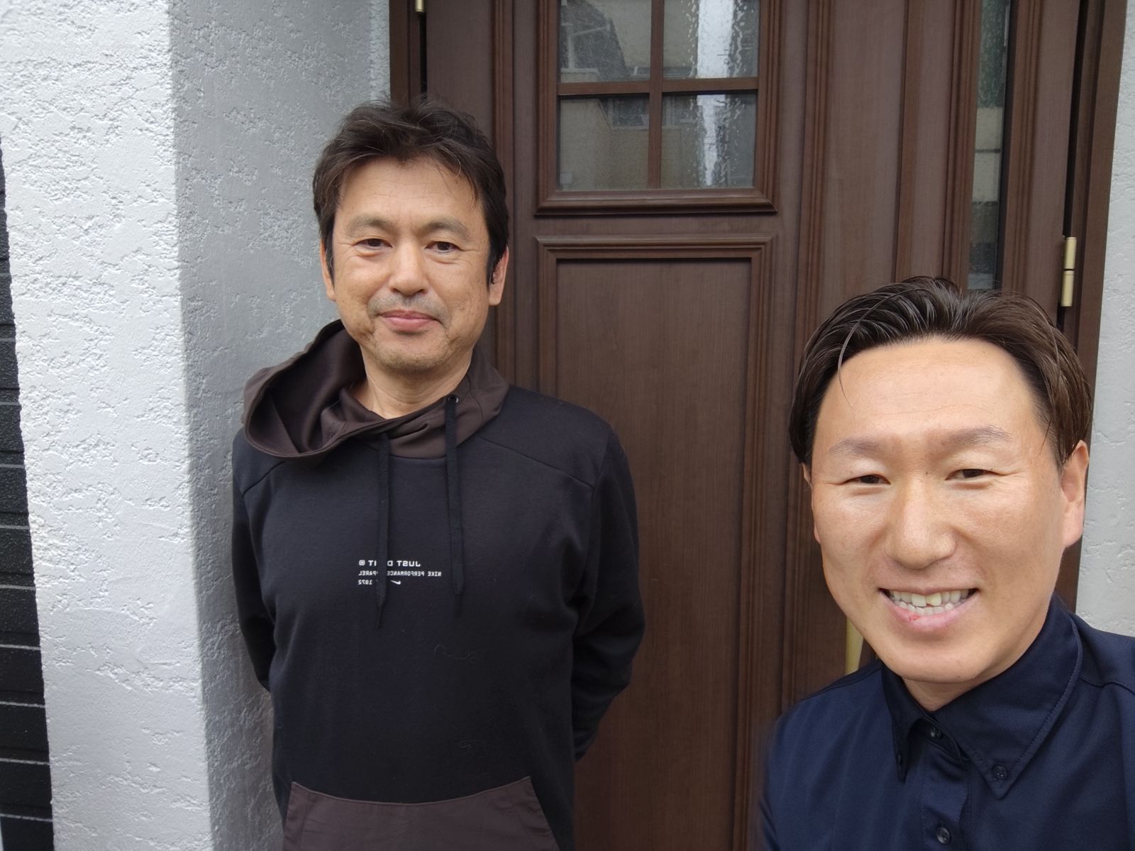 八尾市久宝寺 Y様と松本のツーショット写真