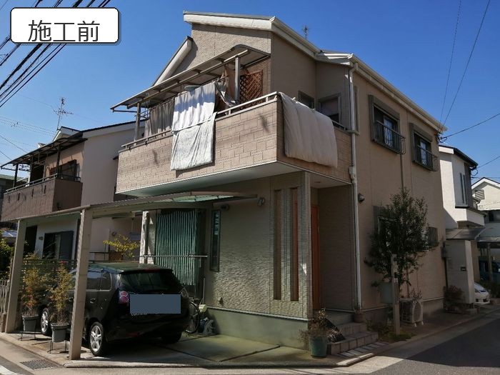 八尾市太子堂 築18年 窯業系サイディング外壁 施工前の全景
