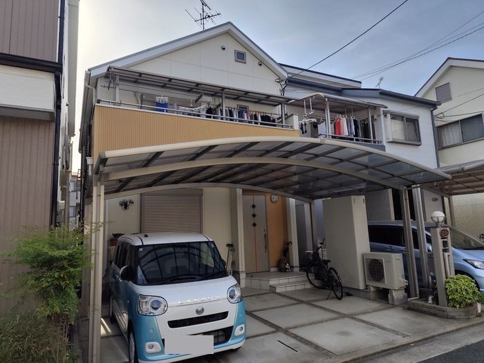 八尾市 築25年 窯業系・金属サイディング外壁 正面全景 施工前