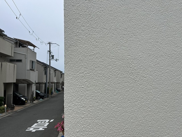 塗り替えが完了した外壁面のリシン模様の仕上がり