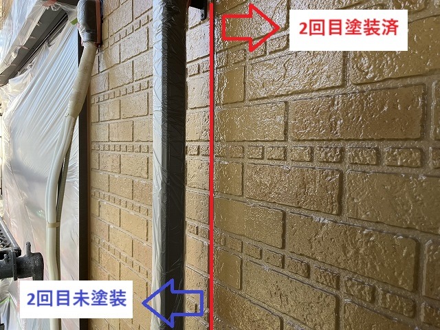 2回目まで塗った面と1回目までの面の艶の違い