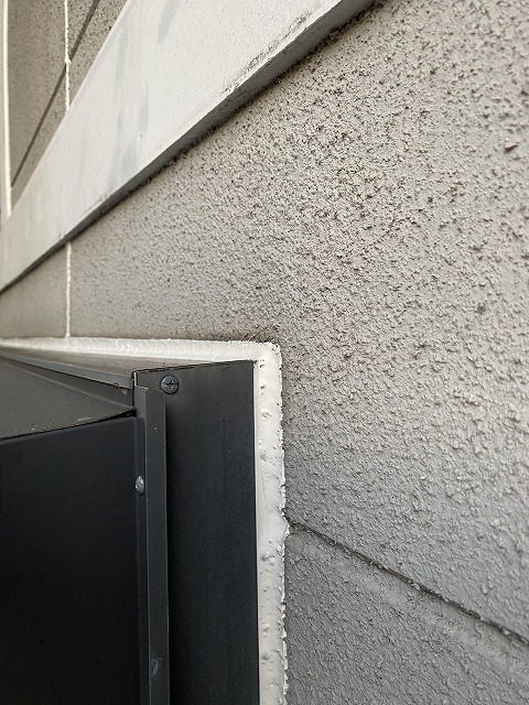 シーリング打ち替え完了後の目地