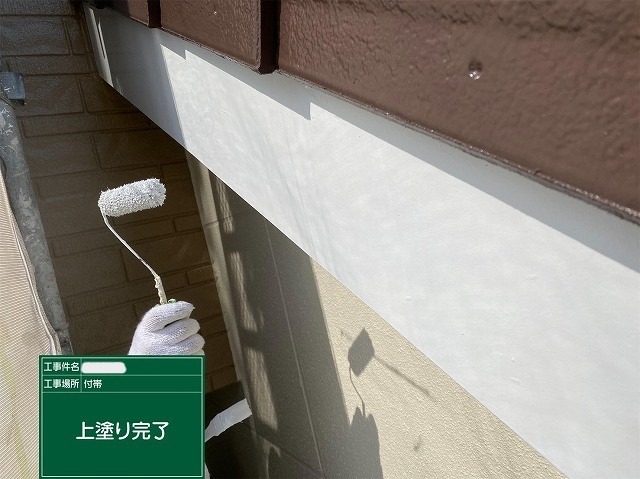 柏原市法善寺 破風板の塗装 2回塗りの仕上げ