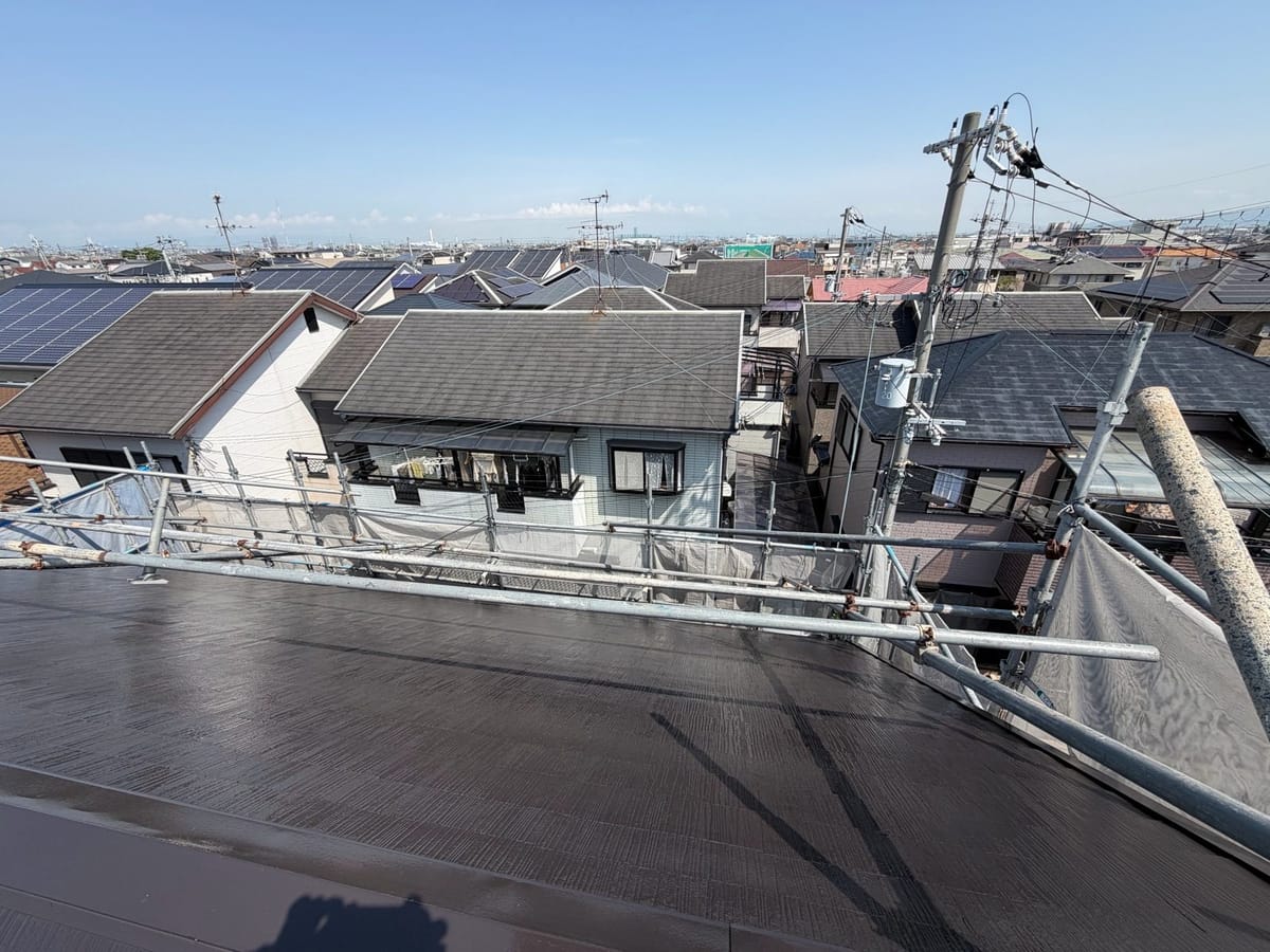 屋根 中塗り後