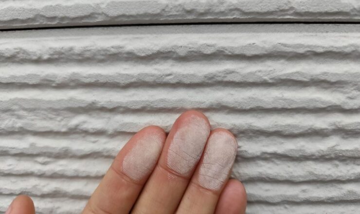 外壁 チョーキング