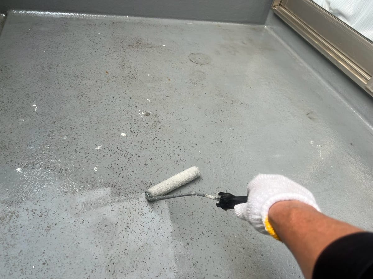 ベランダ プライマー塗布