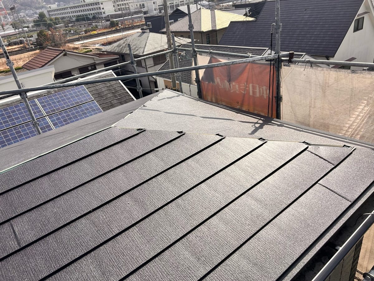 屋根カバー工法 屋根材完了